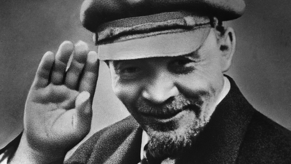 «Буду лежать в Мавзолее сколько нужно!»: «Комсомолка» вызвала дух Ленина к его дню рождения и расспросила о главном