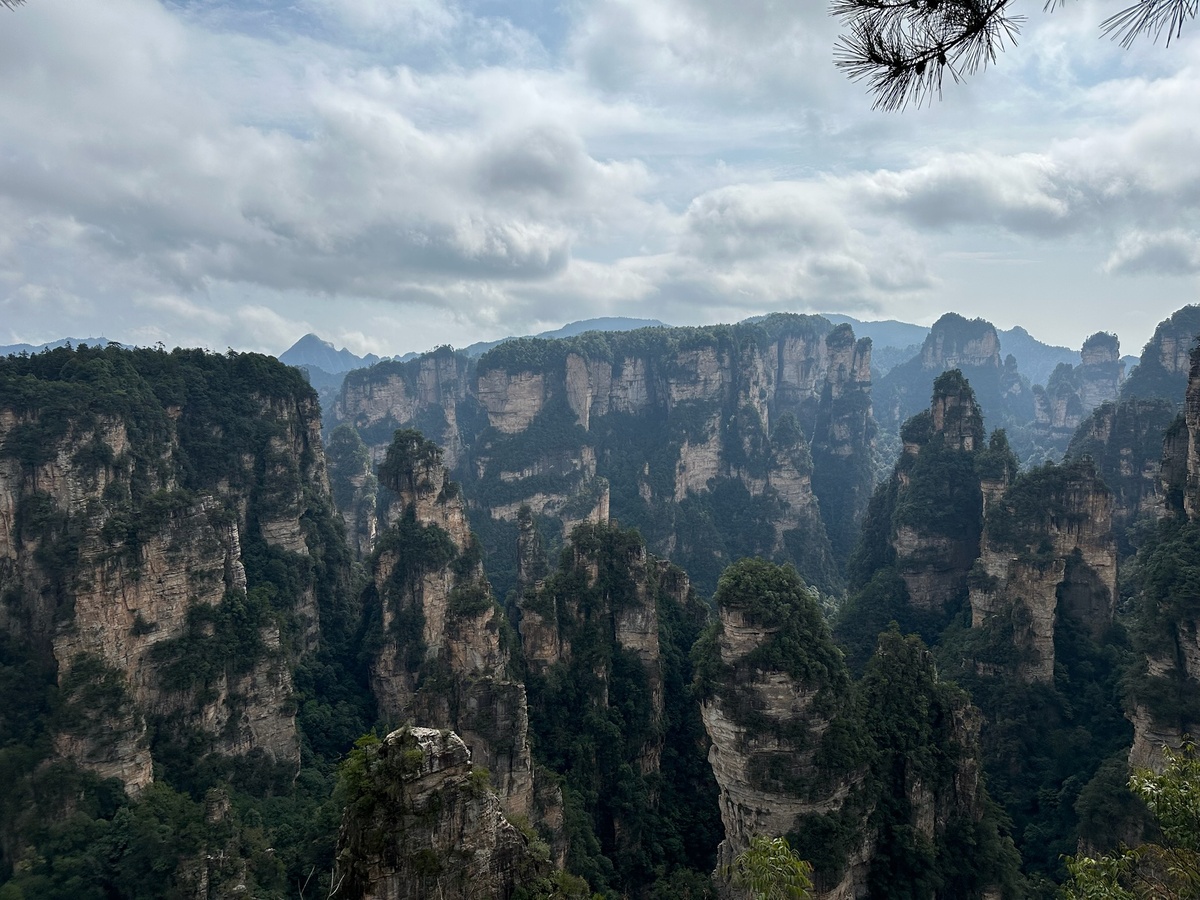 Чжанцзяцзе, "горы Аватара"