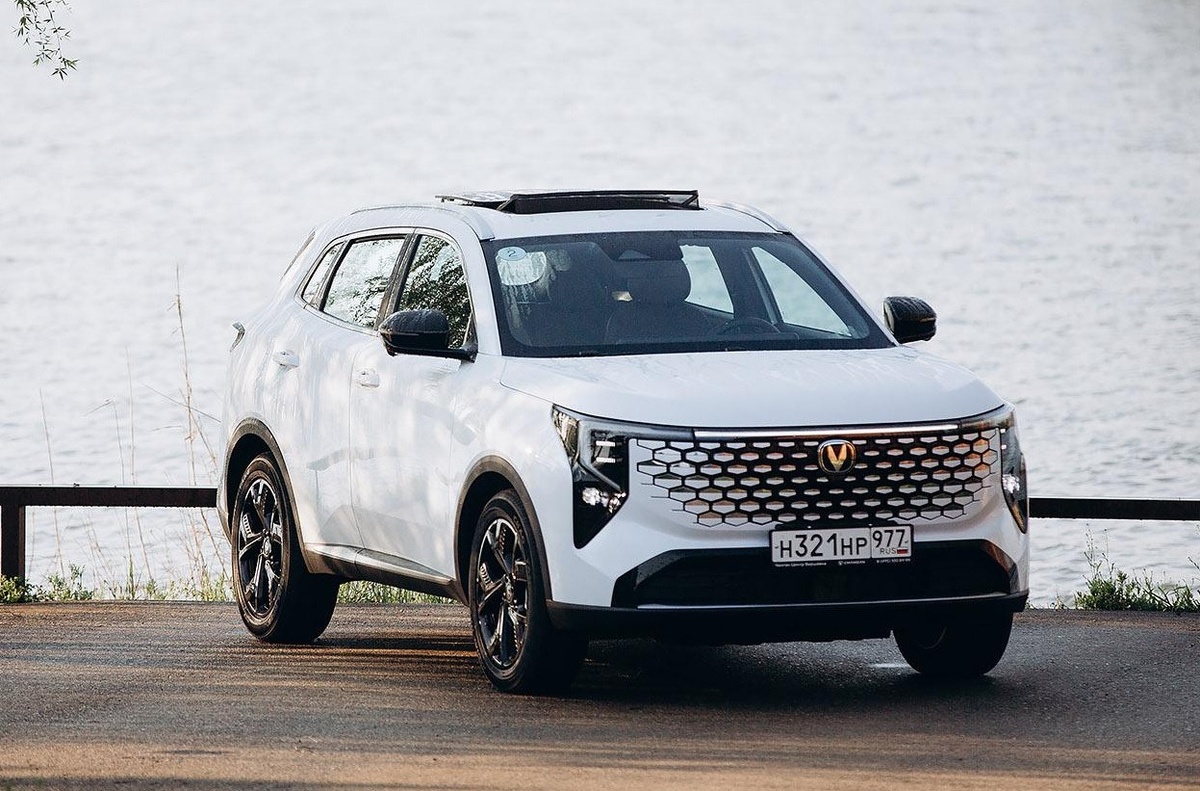 Новый кроссовер Changan Uni-S