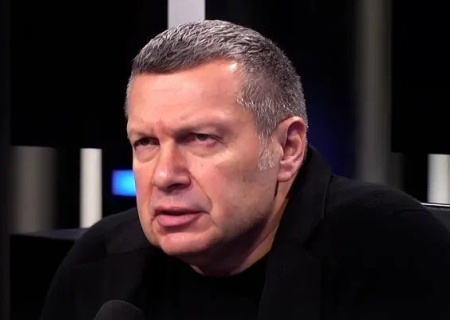    «За такие заслуги могут и виллу на Комо вернуть». Соловьёв спровоцировал дипломатический скандал, обозвав премьера Италии