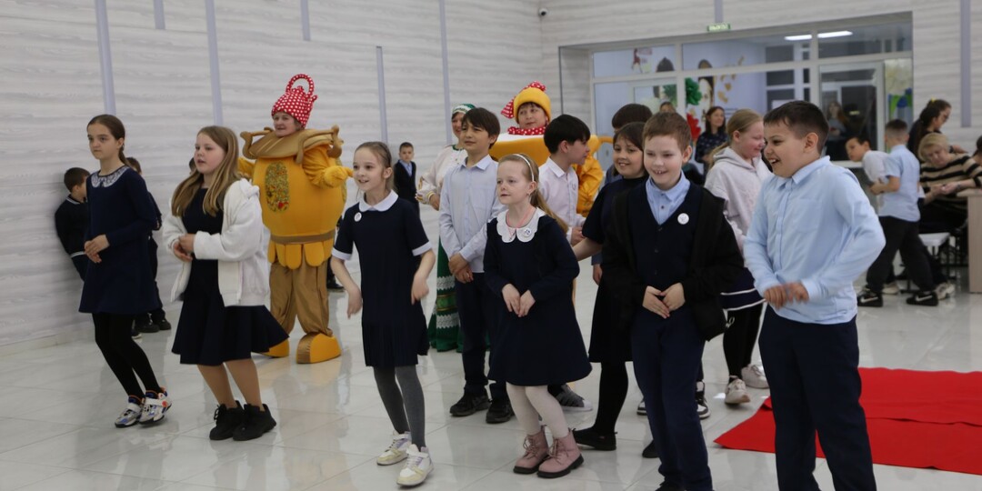 В Алексеевском для школьников провели праздник «Весна красна»