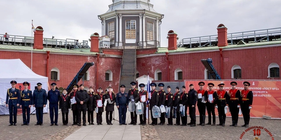 Сотрудники ОМОН Росгвардии приняли участие в смотре-конкурсе почётных караулов среди молодёжи в качестве почётных гостей и членов жюри