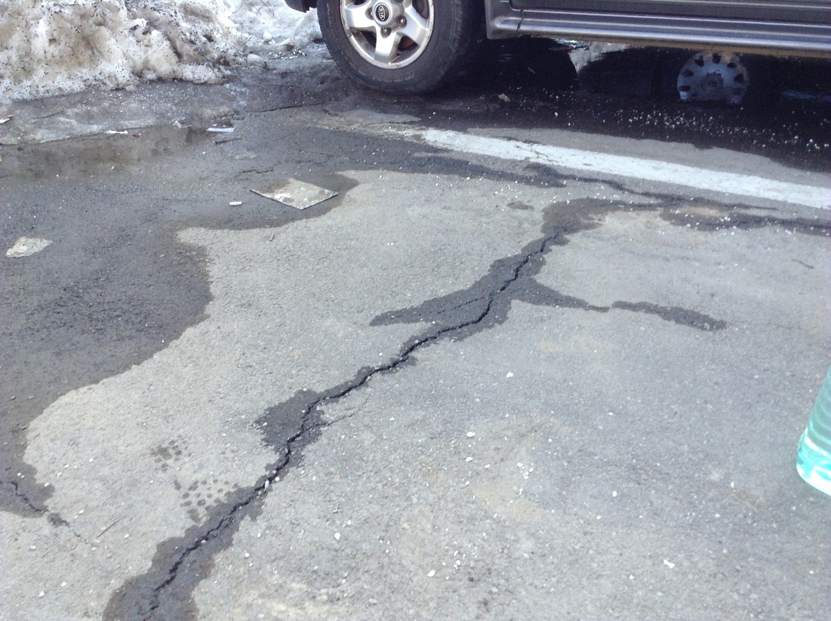 За год трещина выросла на несколько сантиметров