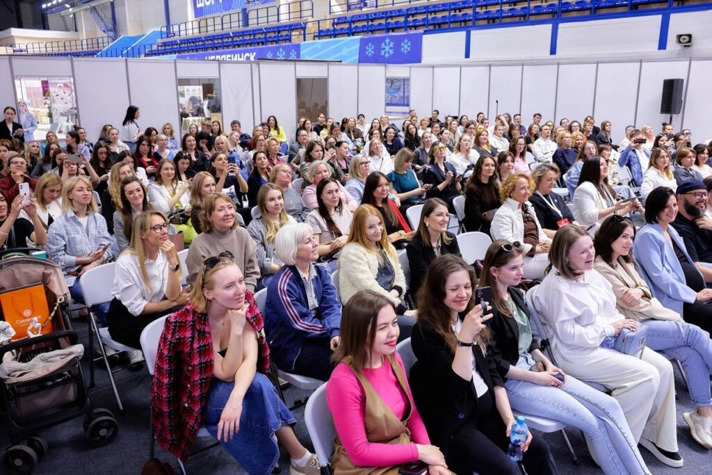 Листайте вправо, чтобы увидеть больше изображений