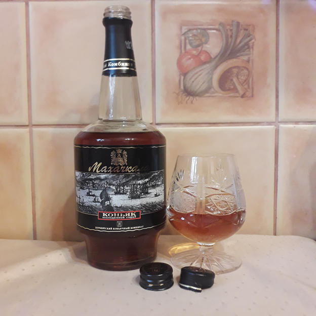 Первое знакомство с коньяком Махачкала