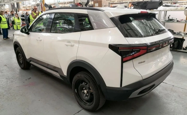 Лада Азимут почти готов, первая партия собрана, стартуют продажи. Станет хитом продаж?