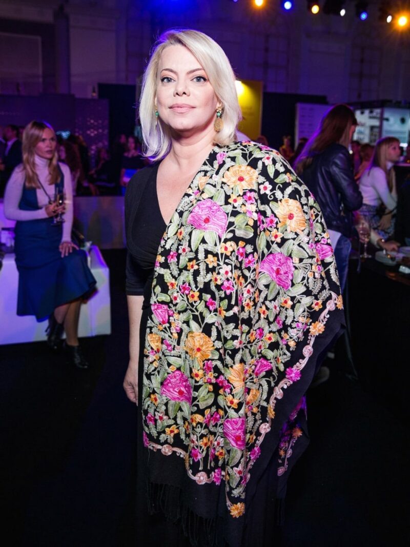    Яна Поплавская, известная по роли Красной Шапочки, заняла сторону Владимира Соловьёва.