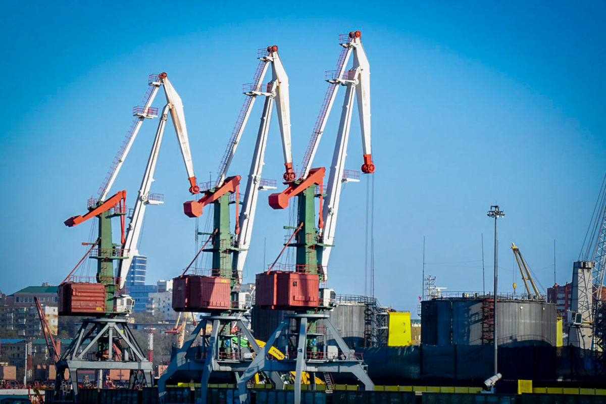 В морском порту, по предварительной информации, погиб один мужчина.  Фото: Екатерина Лазарева