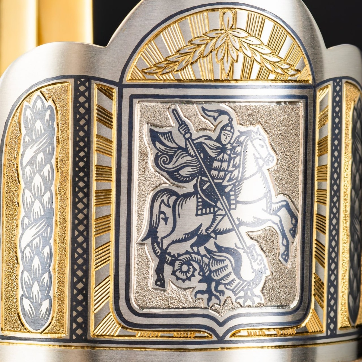 Чайный набор "Победитель", серебро 925 пробы, чернение, золочение, стекло, Российская Федерация, 2025 г.