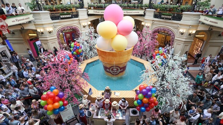 Как стать продавцом-стажёром в ГУМе после 60 лет?