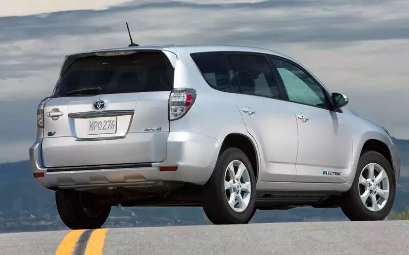 Toyota RAV4 EV📷
