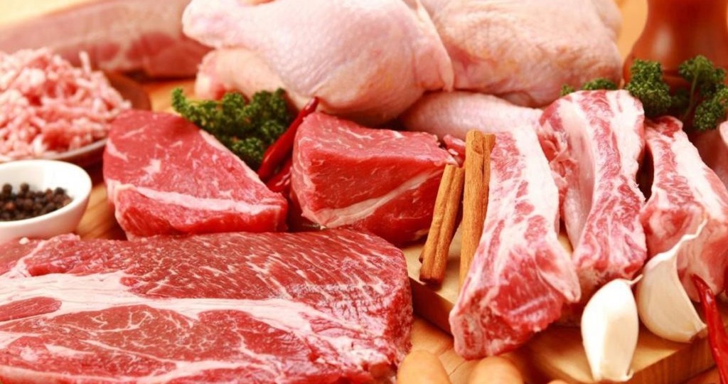 Россиян предупредили о страшных инфекциях в мясе, молоке и яйцах