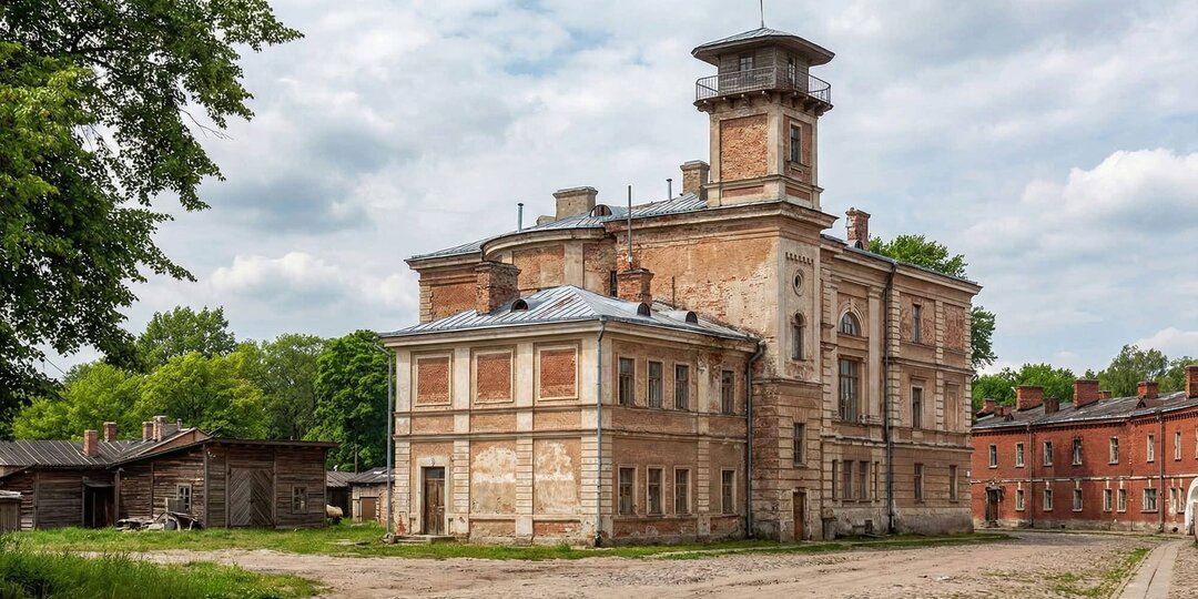 Польская контразведка в поисках подземных тайн Брестской крепости.