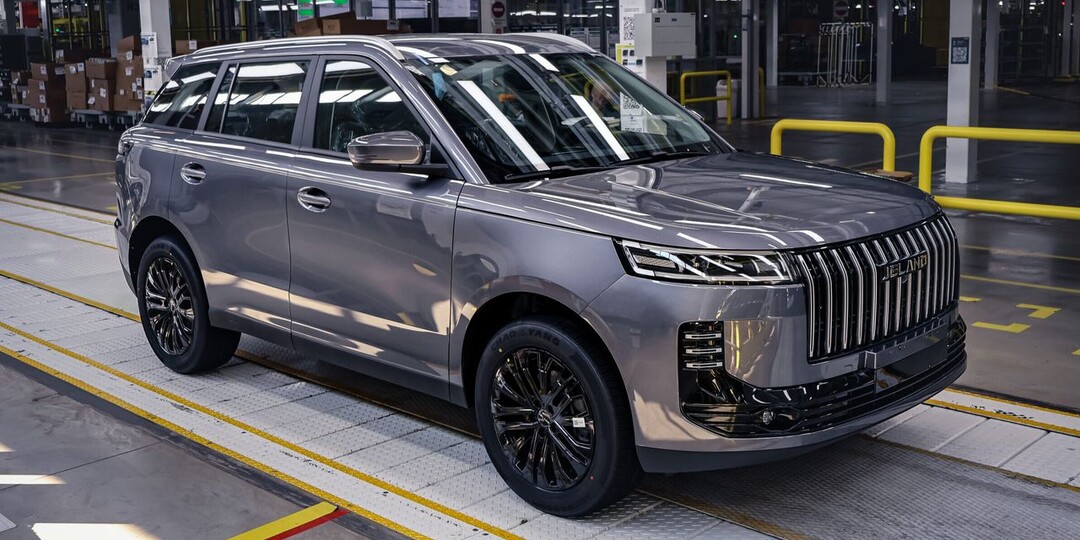 В России объявили цены на первый кроссовер новой российской марки. Сколько стоит Jeland J6 и чем отличается от Jaecoo J6