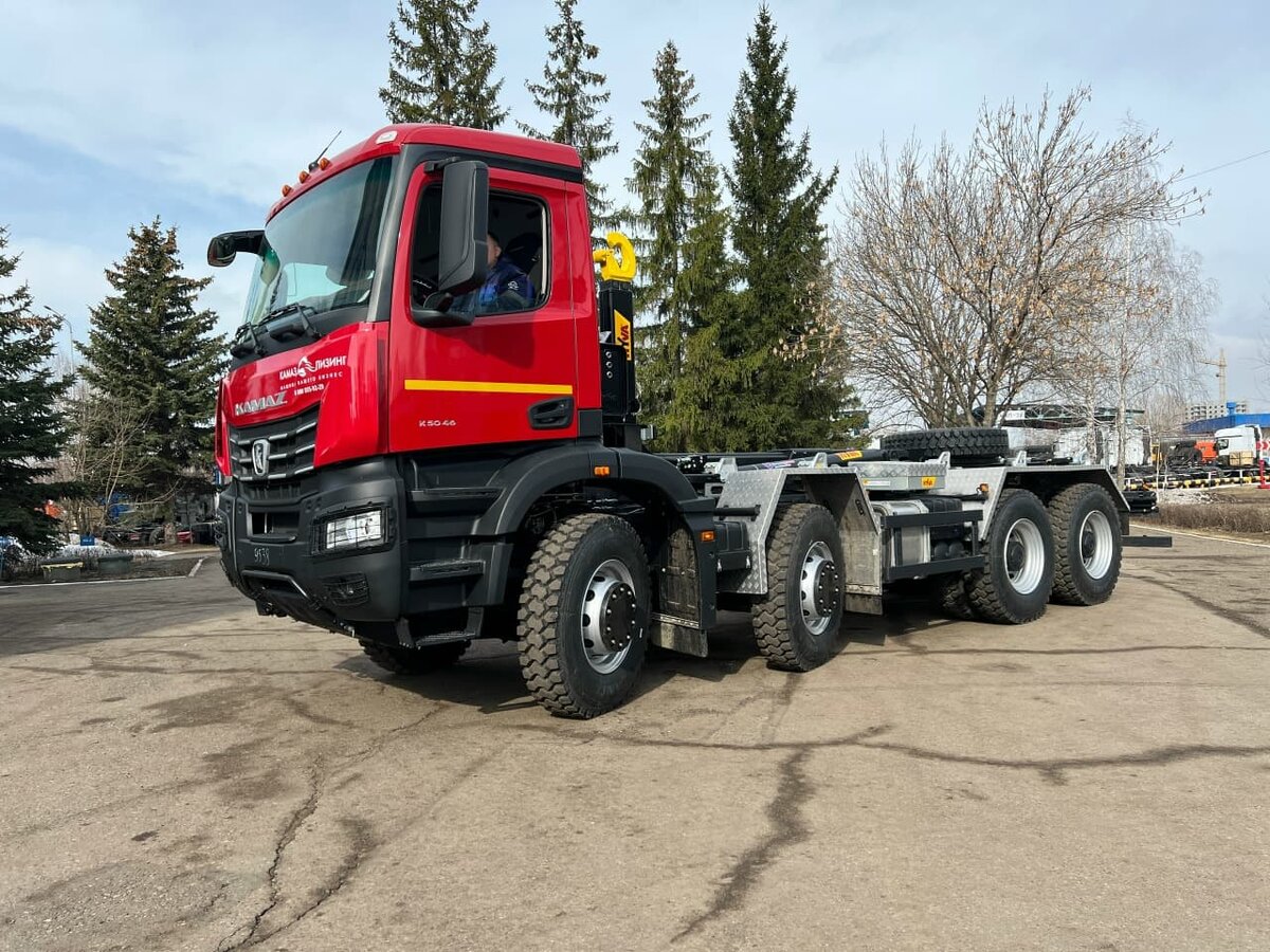    КамАЗ-65951