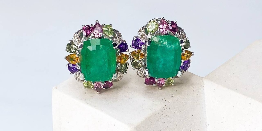 Тренд на цветные камни в ювелирных украшениях: почему они пользуются популярностью