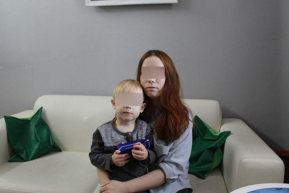 Дарья взяла сына и ушла от мужа в кризичный центр. Фото: Андрей Синьков