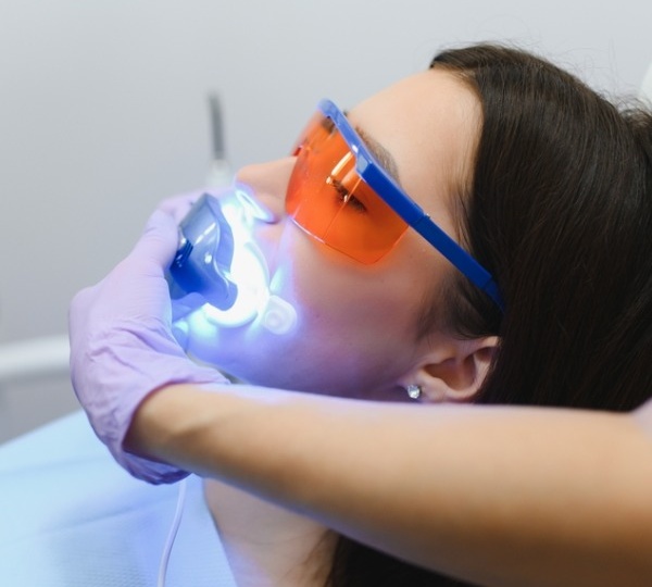 Правда ли, что отбеливание портит эмаль? Честный разбор всех сомнений от стоматолога