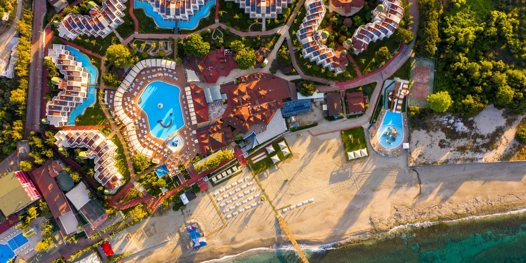 Отель, где дети не просят планшет, а родители забывают про будильник.