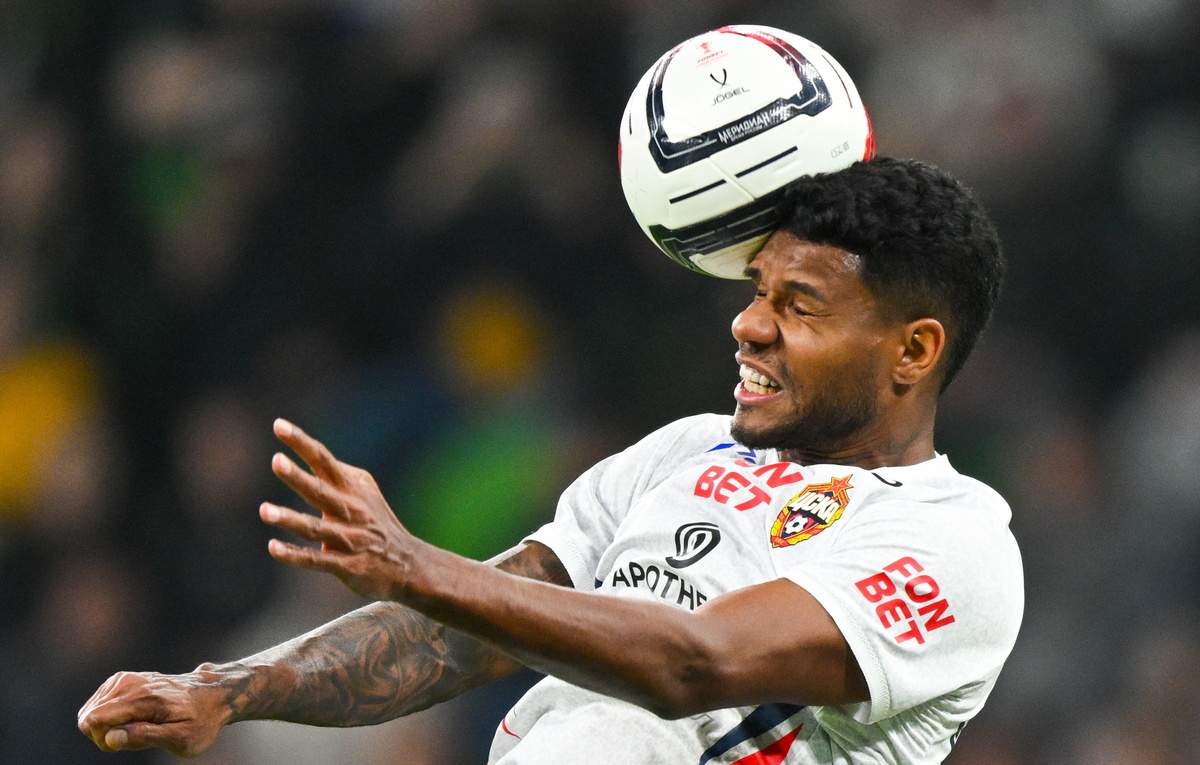    Защитник ЦСКА Жоао Виктор  Степан Ноздрев/ТАСС