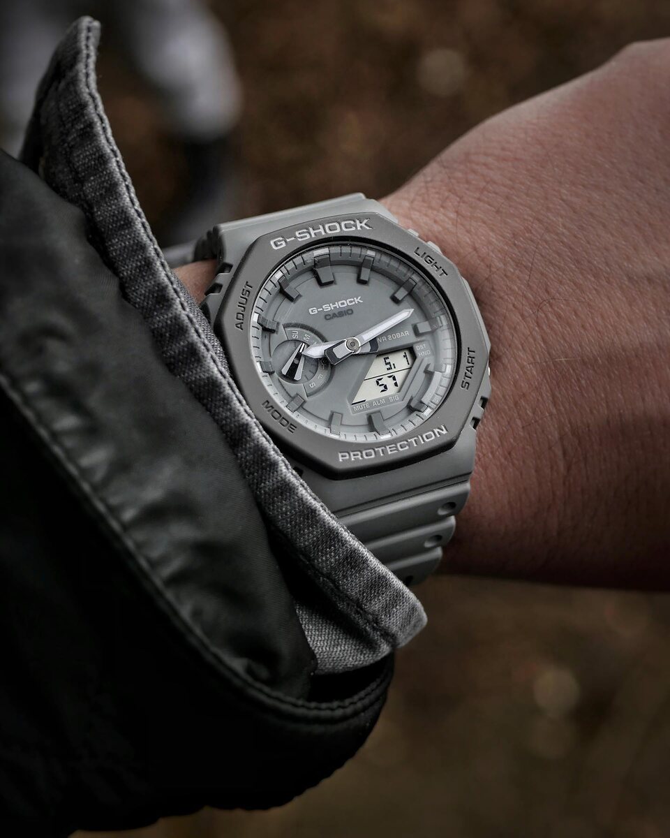 Стекло в моделях G-Shock GA-2100 может запотевать при определенном градиенте перепада температур — это нормальное явление
