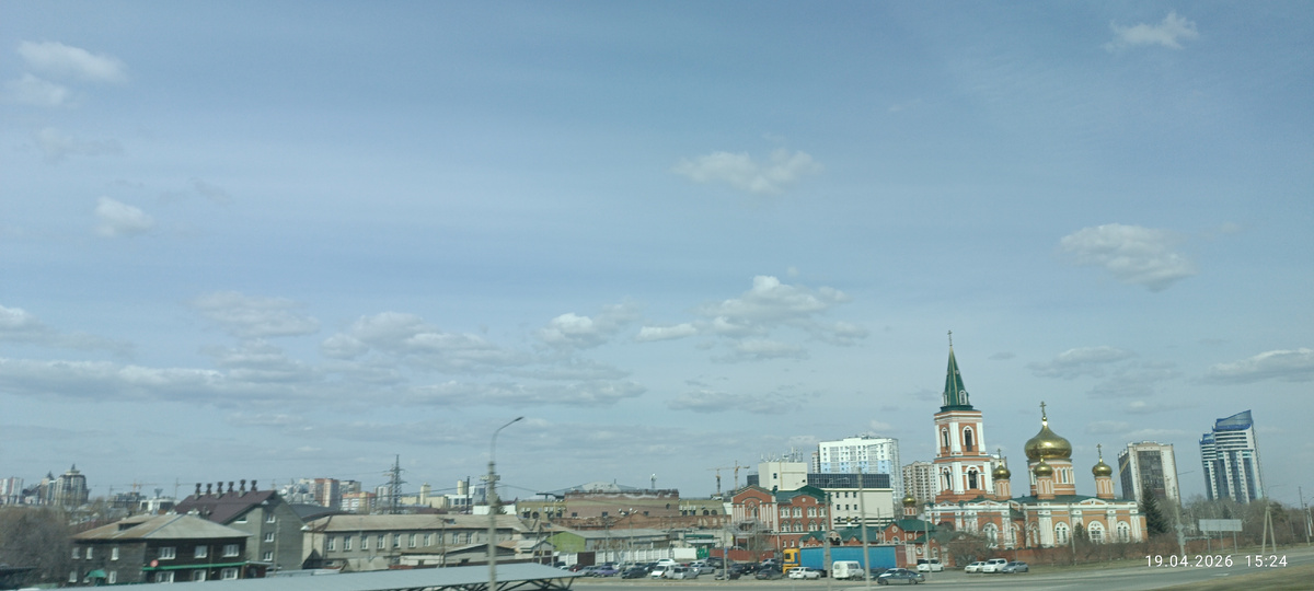 Где-то на просторах моего города. Фотография автора, апрель 2026 года. 