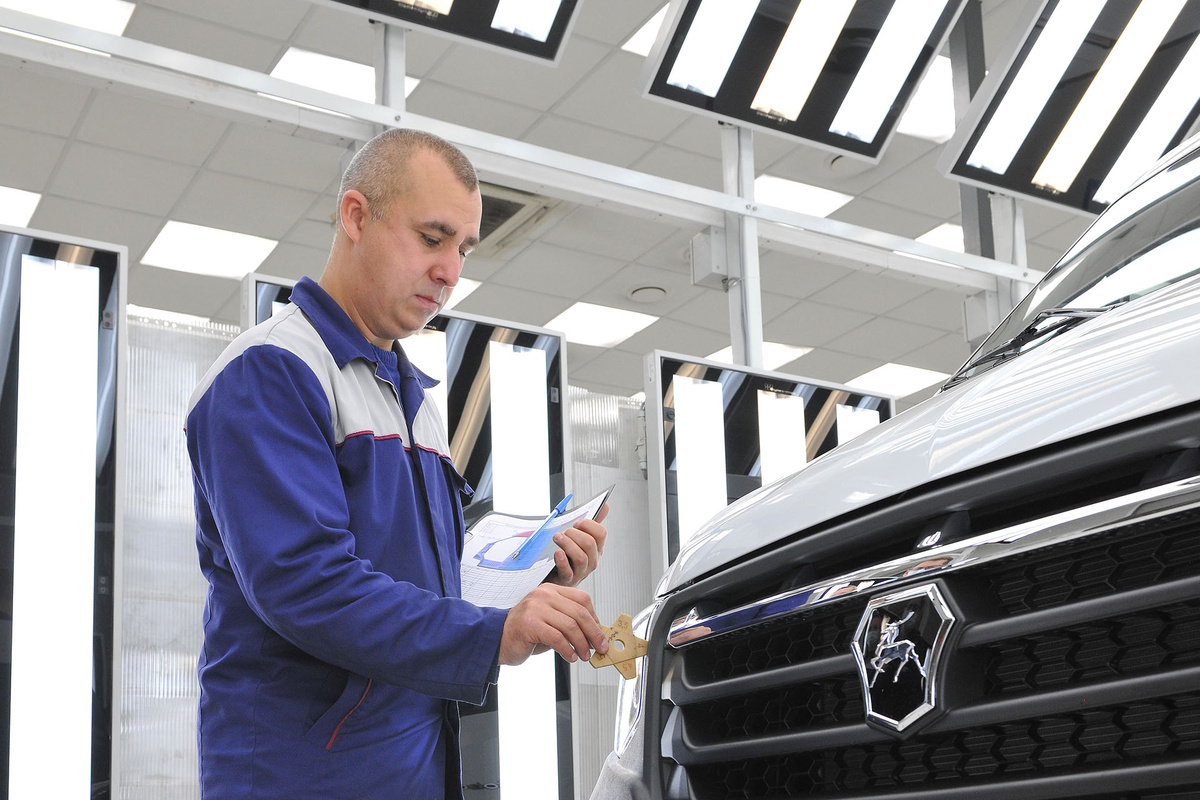 Проверка прилегания кузовных деталей с помощью звезд-измерителей