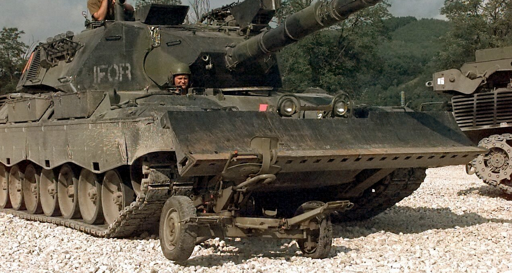 ПОЧЕМУ НЕМЦЫ ПОСТРОИЛИ ТАНК ИЗ ФОЛЬГИ, И ПОЧЕМУ ОН ОКАЗАЛСЯ ГЕНИАЛЬНЫМ для того времени!