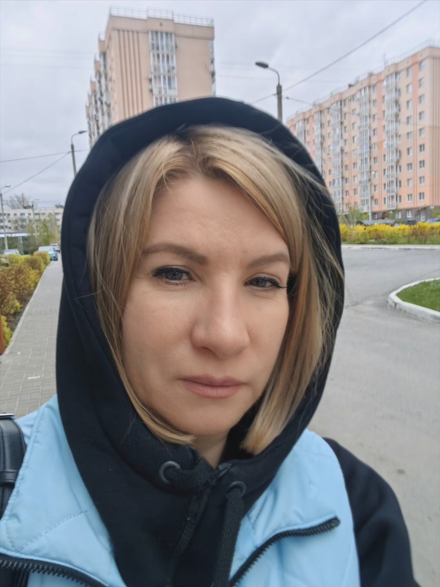 Замёрзла