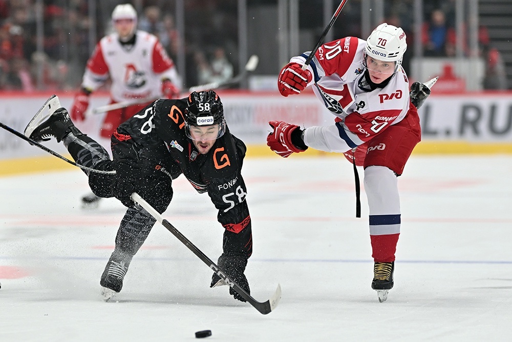    По мнению многих, именно в серии "Локо" - "Авангард" скрыт будущий чемпион КХЛ. / Фото: РИА Новости