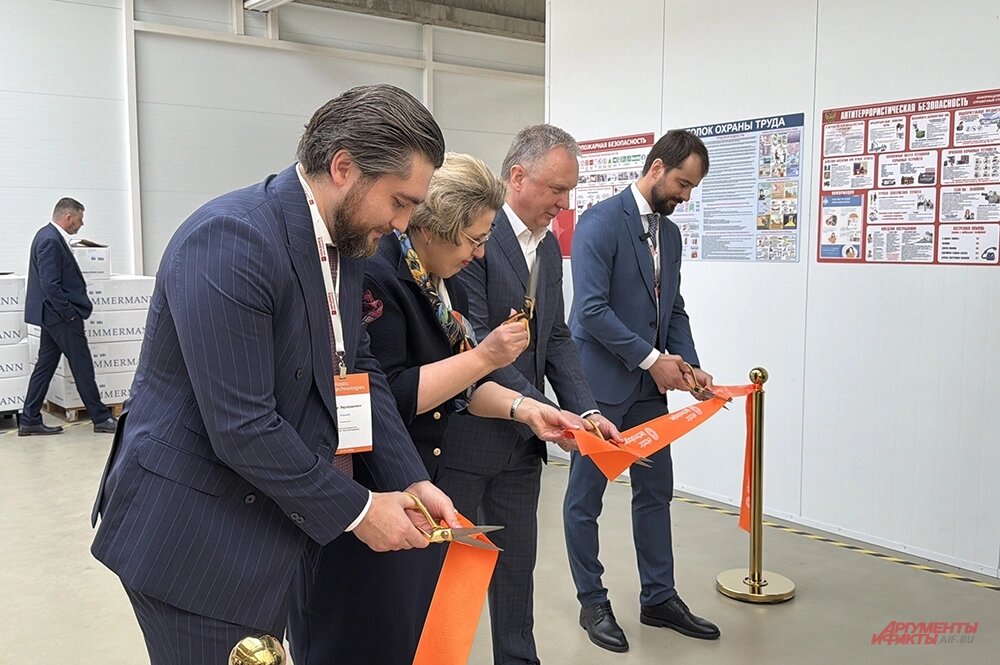    На территории особой экономической зоны начинает работу новое производство по изготовлению медицинского компрессионного трикотажа. Фото: АиФ/ Виолетта Бурлакова