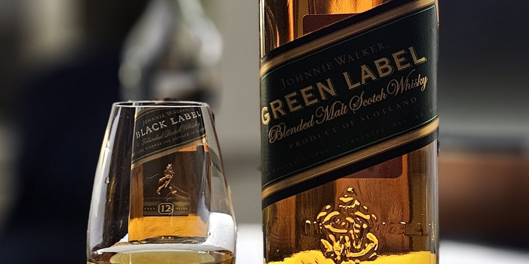 Green Label The Art Of Pure Malt - практически идеальный бленд.