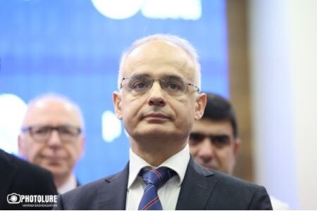 Левон Зурабян: Google Gemini считает, что Армения может потерять государственность раньше, чем дойдет до Брюсселя