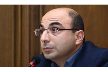 Политолог: Предстоящие выборы - это не уличная драка, на кону стоит будущее страны