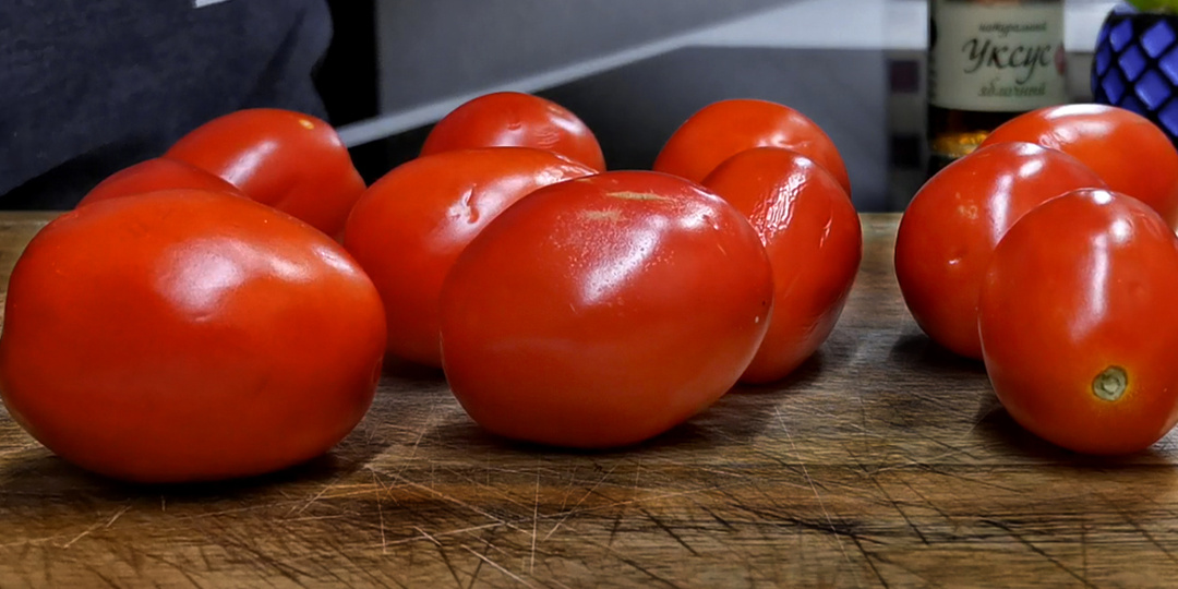 Вкуснейшая закуска из помидоров. Рецепт хоть на ужин, хоть на праздничный стол и готовить проще простого
