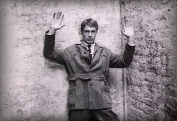 Вонючие следы: неуловимая банда в Подмосковье справляла нужду на местах своих преступлений