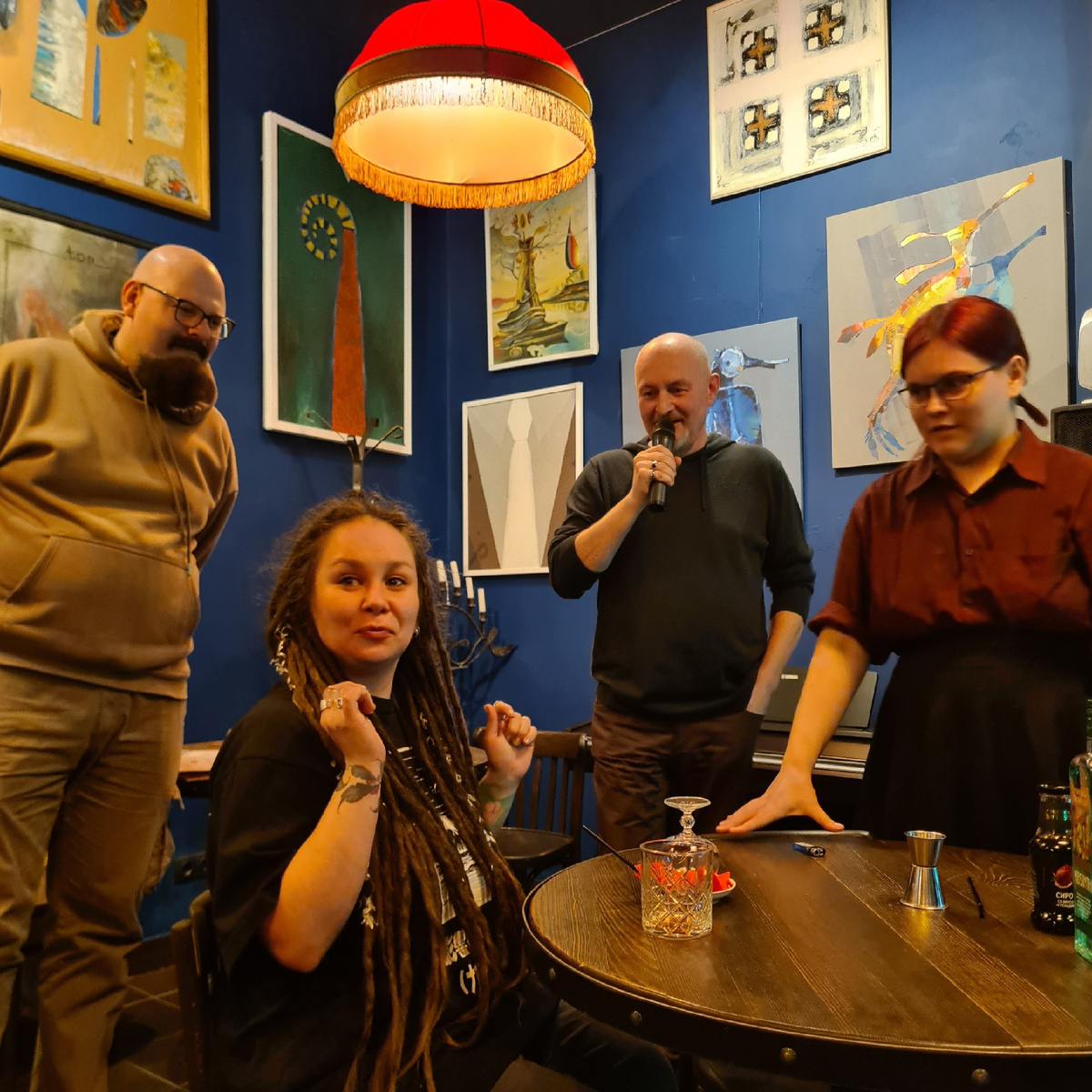 Галерея-бар «Неяэтопредложил», Новосибирск. Выставки, арт-перформансы, вечеринки, лекции, корпоративы