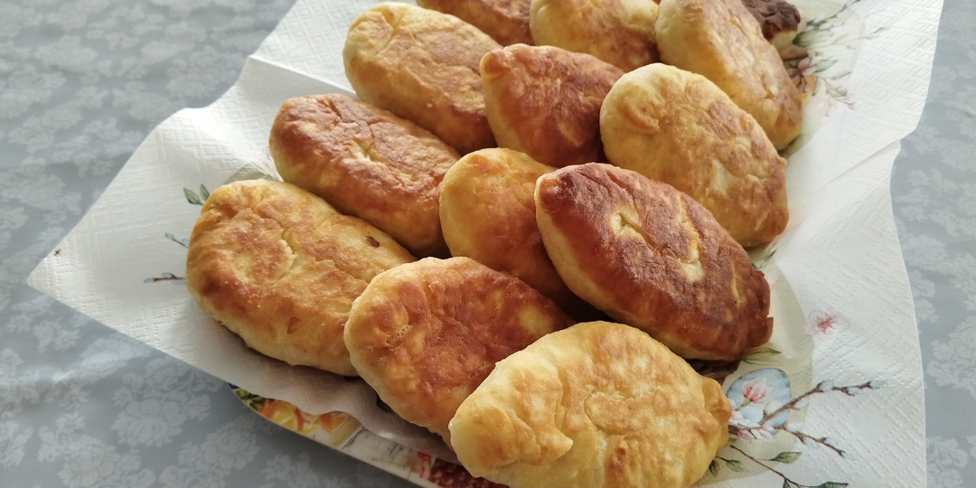 Рецепт пирожков с картошкой, тесто на кефире.