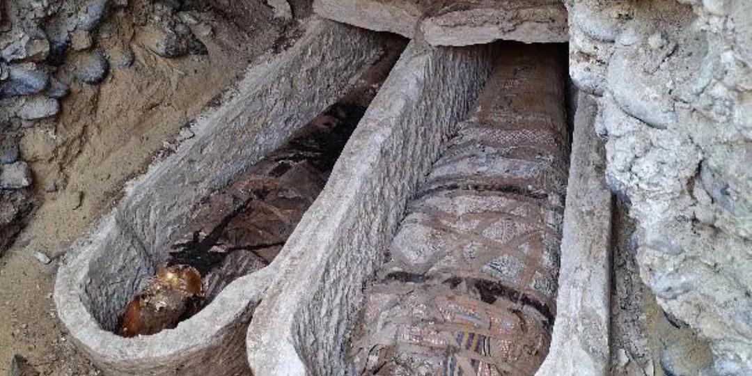 Необычные погребения обнаружили в некрополе древнего города Оксиринх