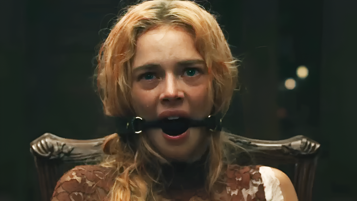 Кадр из фильма Ready or Not 2: Here I Come. Режиссер: Мэтт Беттинелли-Олпин, Тайлер Джиллетт. Производство: Canadian Film or Video Production Tax Credit (CPTC), Mythology Entertainment, Ontario Creates, Radio Silence Productions, Searchlight Pictures, Vinson Films