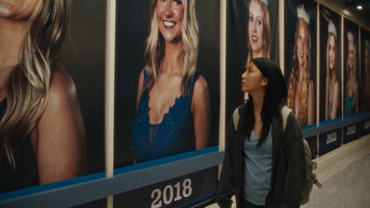 Кадр из фильма Slanted. Режиссер: Эми Ван. Производство: Mountain Top Pictures, Tideline Entertainment