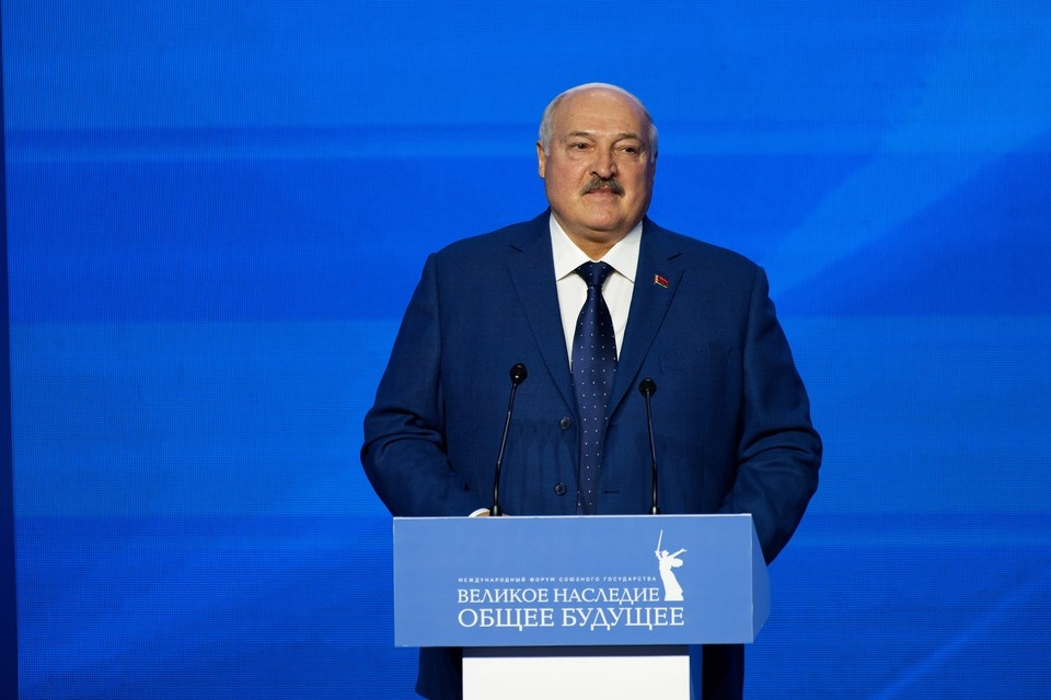    Лукашенко обсудил с юными спортсменами Белоруссии мотоспорт Иван МАКЕЕВ