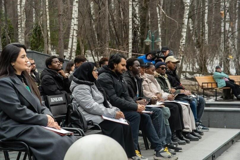 Студенты из 20 стран написали «Экодиктант» в Новосибирске