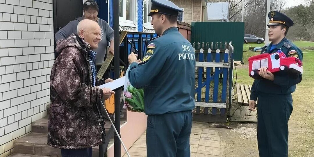 Во Владимире накануне Дня пожарной охраны поздравляют ветеранов