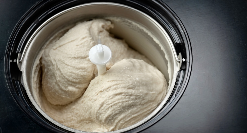 Не только из магазина: почему мороженица дома — отличная идея