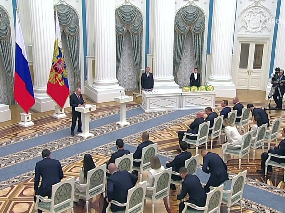    Путин на встрече с с победителями и призерами Чемпионата мира по боксу | © kremlin.ru