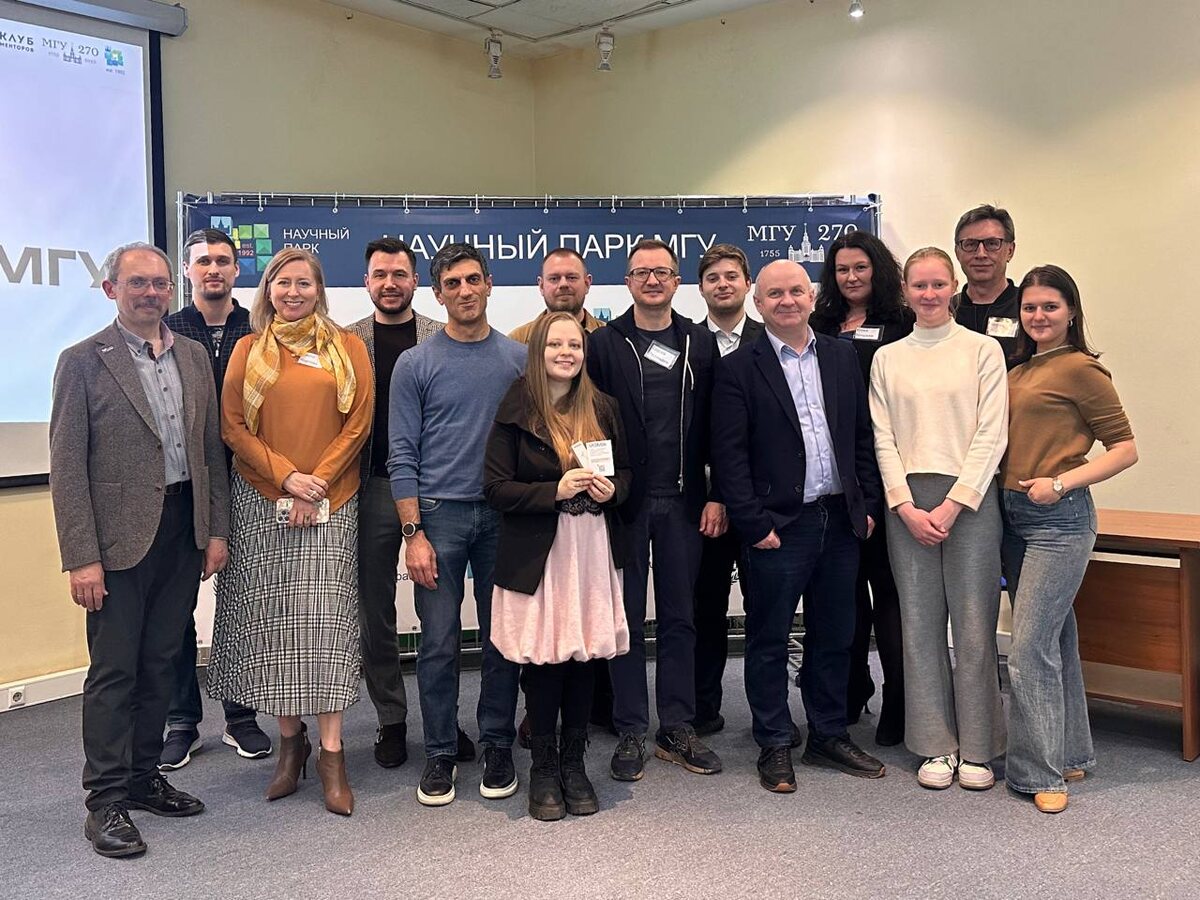 8 менторов Клуба менторов приняли участие в менторской гостиной в Научном парке МГУ. В мероприятии также участвовал генеральный директор Научного парка МГУ Олег Мовсесян.