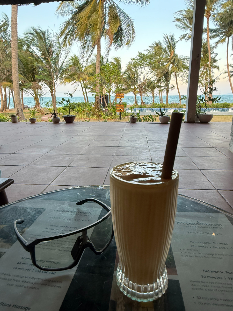 Кафе с видом на пять звездочек.