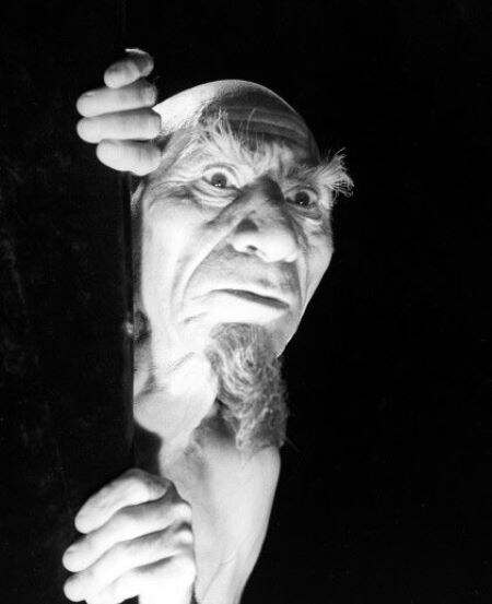 Фотопробы Сарры Карыева на роль Джинна в фильме "Волшебная лампа Аладдина" (1966).