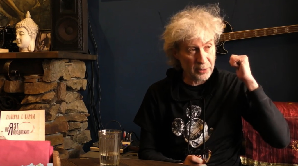 Вячеслав Мизин – художник, архитектор, участник арт-группы «Синие носы» и проекта «Мифы Сибири». Интервью для "Машбюро" в галерее "Неяэтопредложил", Новосибирск